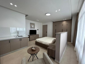 Luxurious and convenient Studio